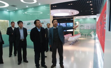 全國(guó)工商聯(lián)副秘書長(zhǎng)王忠明來(lái)軟控調(diào)研